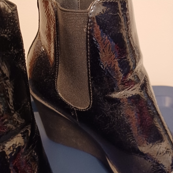 Womens Patent Leather Rain Boot - Picture 2 of 8